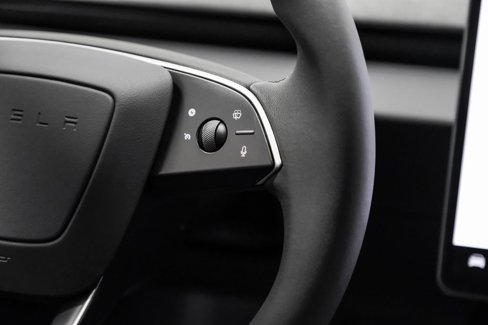 Used 2025 Tesla Model 3 Long Range image 21