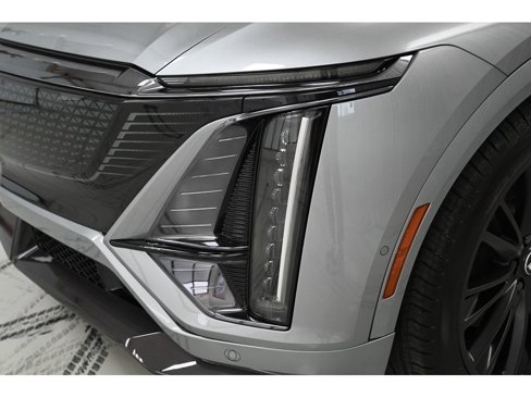New 2026 Cadillac Lyriq V w/ Exterior Carbon Fiber Package image 9