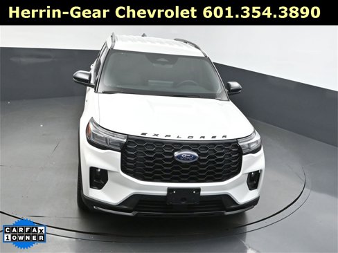 Used 2025 Ford Explorer ST-Line w/ Premium Package image 39