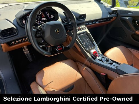 Used 2021 Lamborghini Huracan EVO image 11
