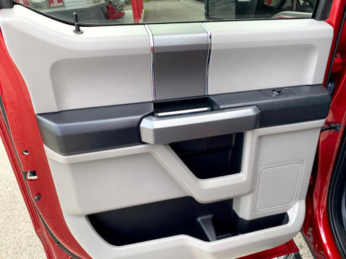 Used 2018 Ford F150 XLT w/ Equipment Group 302A Luxury image 15