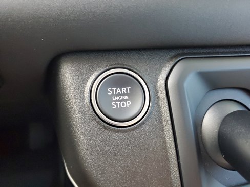 Used 2025 Land Rover Defender 110 S image 24