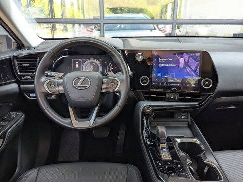 Used 2022 Lexus NX 350 AWD image 25