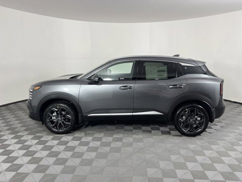 New 2026 Nissan Kicks SR w/ SR Premium Package image 5
