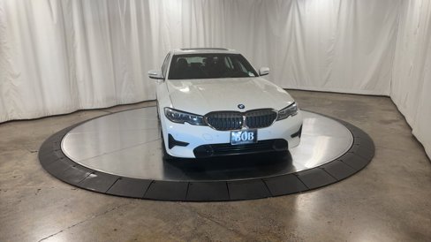 Used 2021 BMW 330i xDrive Sedan w/ Convenience Package image 3