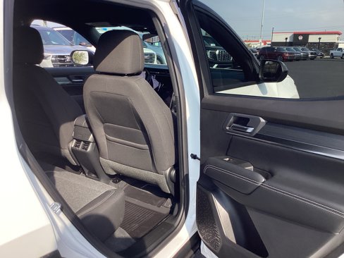 New 2026 GMC Terrain Elevation w/ LPO, Floor Liner Package image 31