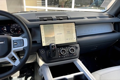 New 2026 Land Rover Defender 110 S image 7
