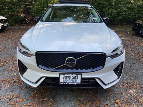 New 2026 Volvo XC60 T8 Ultra w/ Protection Package Premier image 2