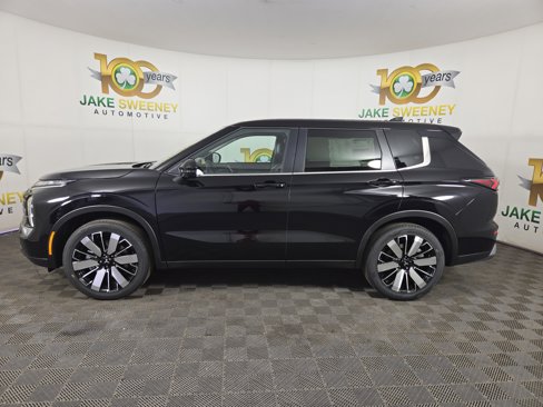 New 2025 Mitsubishi Outlander SE image 4