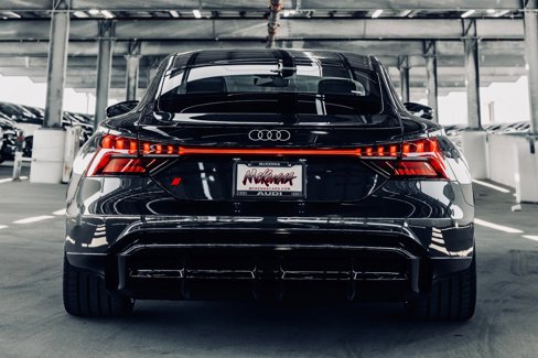 New 2025 Audi S e-tron GT Prestige image 4