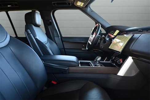 Used 2023 Land Rover Range Rover SE image 31
