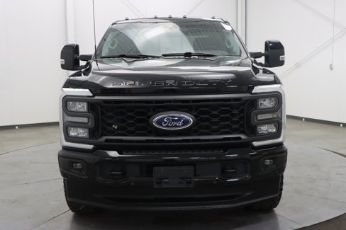 Used 2024 Ford F350 Lariat w/ Lariat Ultimate Package image 2