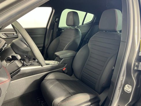 Used 2024 Dodge Hornet GT w/ GT Blacktop Package image 11