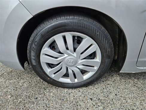 Used 2016 Honda Fit LX image 9