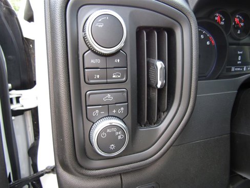 Used 2021 GMC Sierra 1500 4x4 Double Cab w/ Convenience Package image 14