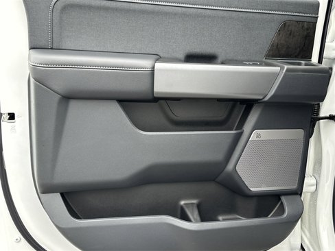 New 2025 Ford F250 Lariat image 36