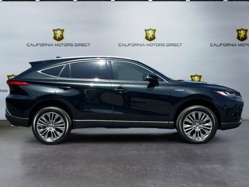 Used 2021 Toyota Venza XLE image 6