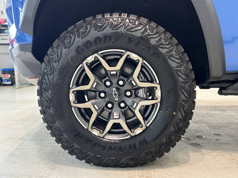 New 2025 Chevrolet Colorado ZR2 w/ Technology Package image 8