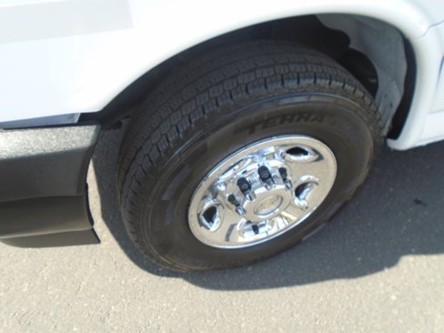 Used 2022 Chevrolet Express 2500 w/ Driver Convenience Package image 9