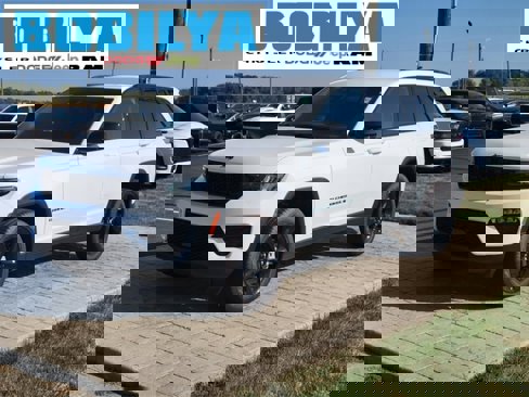 New 2025 Jeep Grand Cherokee Limited w/ Black Appearance Package image 1