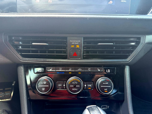 Used 2020 Volkswagen Jetta GLI Autobahn image 31