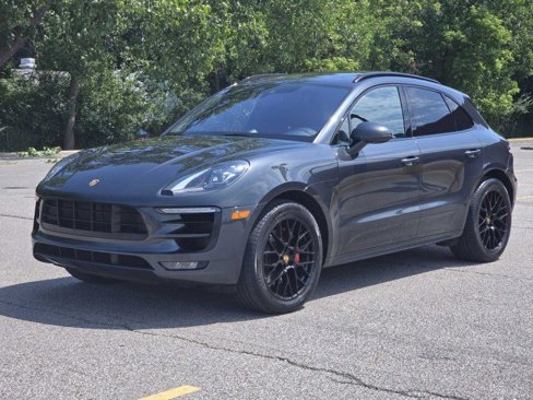 Used 2018 Porsche Macan GTS image 2