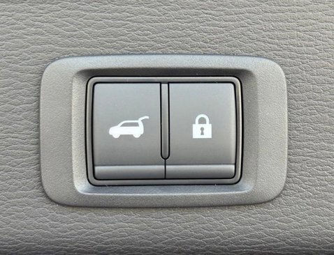 New 2025 Mitsubishi Outlander SE image 21