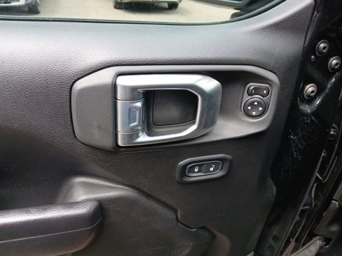 Used 2023 Jeep Wrangler Sport S image 12