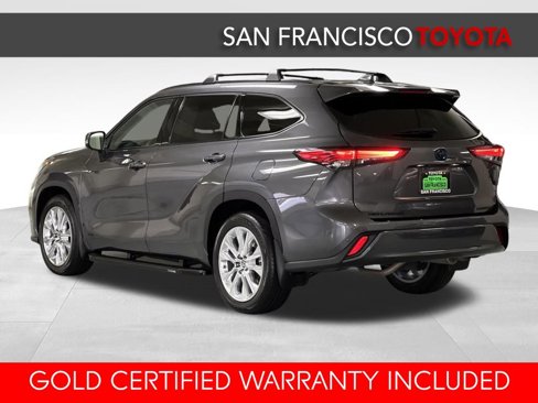 Used 2022 Toyota Highlander Limited image 3