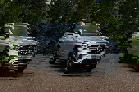 New 2025 Mercedes-Benz GLC 350e 4MATIC image 2