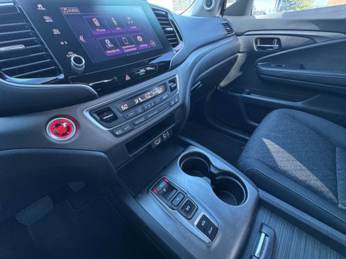 Used 2021 Honda Ridgeline Sport image 23