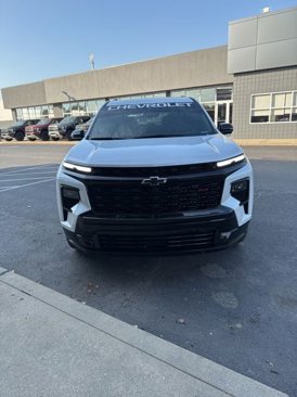 Used 2024 Chevrolet Traverse RS image 12
