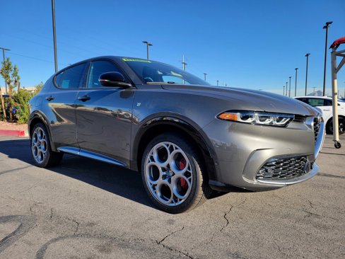 New 2024 Alfa Romeo Tonale Ti image 2