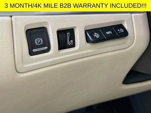 Used 2024 Cadillac XT6 Premium Luxury w/ Technology Package image 10