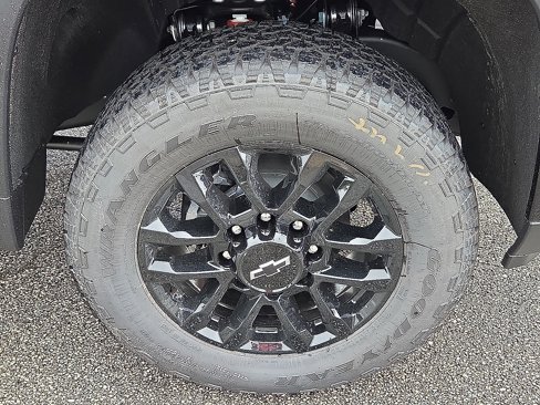 New 2026 Chevrolet Silverado 2500 Custom w/ Custom Value Package image 7