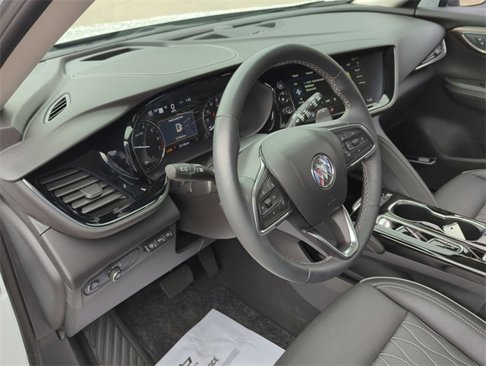 Certified 2023 Buick Envision Avenir image 10