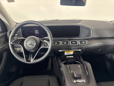 New 2026 Mercedes-Benz GLS 450 4MATIC image 13