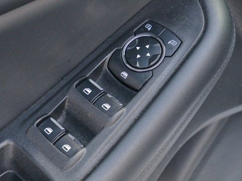 Used 2024 Ford Edge SEL image 13