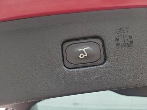 Used 2024 Ford Edge Titanium image 10