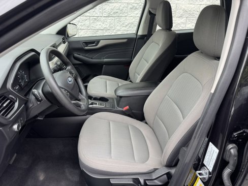 Used 2021 Ford Escape S image 7
