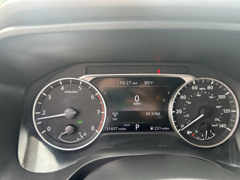 Used 2023 Nissan Rogue S image 17
