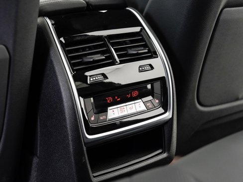 Used 2025 BMW X5 xDrive40i w/ M Sport Package image 24