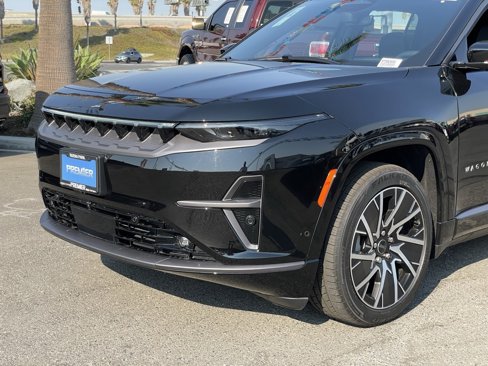 New 2025 Jeep Wagoneer Limited image 9