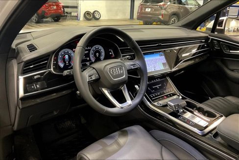 Certified 2025 Audi Q7 3.0T Prestige w/ Prestige Package image 14