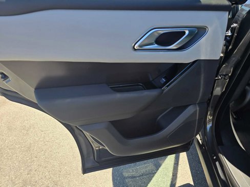 Used 2026 Land Rover Range Rover Velar Dynamic SE image 19