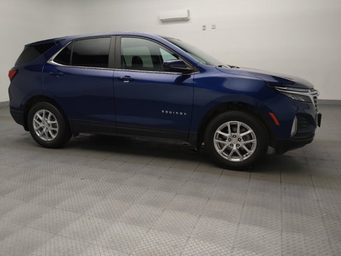 Used 2023 Chevrolet Equinox LT w/ LPO, Floor Liner Package image 11