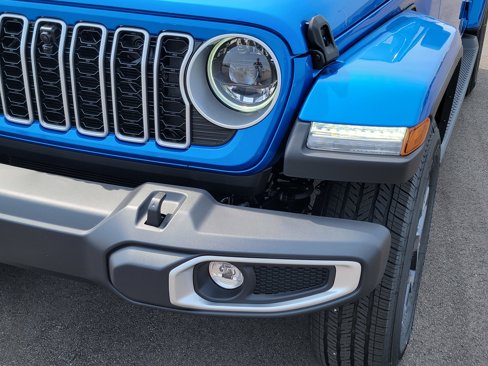 New 2025 Jeep Wrangler Sahara image 11