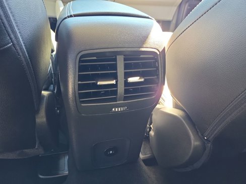 Used 2024 Ford Escape Platinum w/ Premium Technology Package image 40