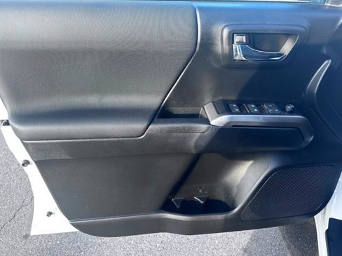 Used 2019 Toyota Tacoma SR5 image 17