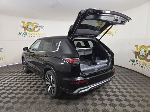 New 2025 Mitsubishi Outlander SE image 34